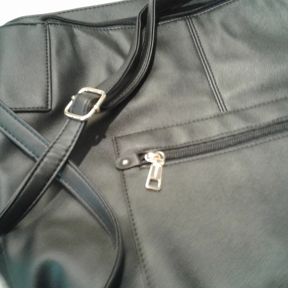 Black Hobo Bag - Picture 4 of 6